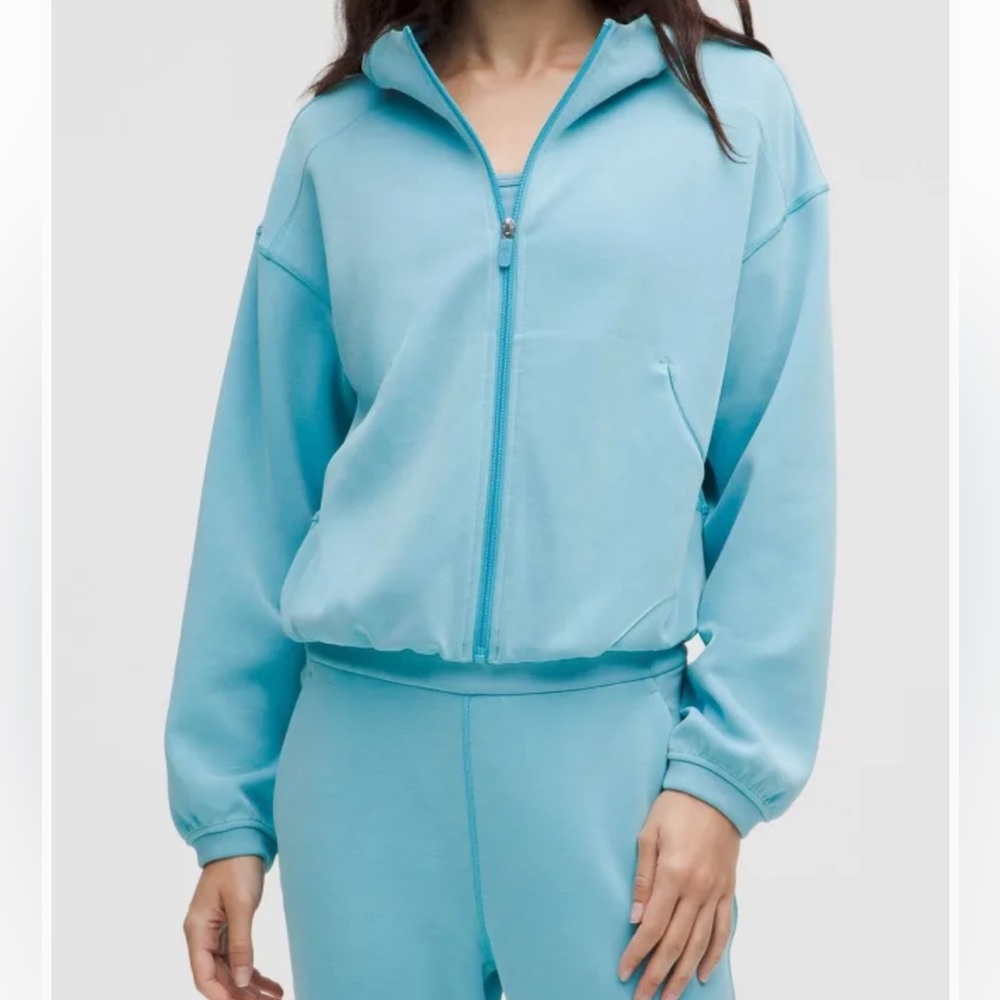 NWT!🍋🍋Lululemon Softstreme Full-Zip Hoodie🍋🍋. Size 8. Color Washed Blue.